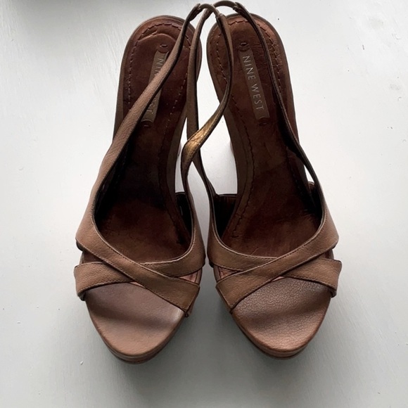 Nine West Leather Wedges  Sandals in Size 8.5 - Picture 1 of 4